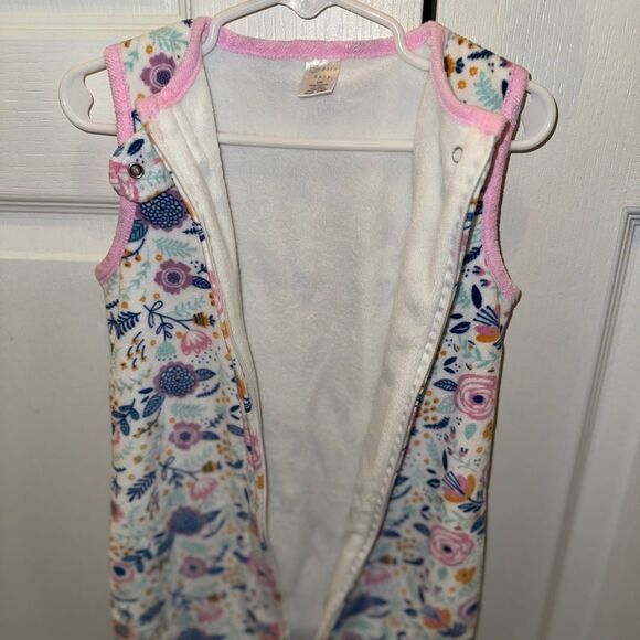 MODERN BABY Plush Sleepsack - Picture 4 of 5